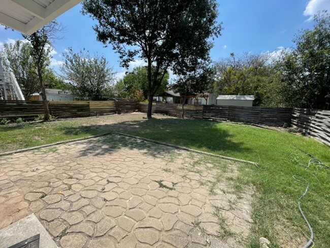 Building Photo - Coming soon..... Beautiful  3 bedroom 2 bath