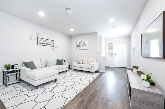 Building Photo - 25130 Bells Canyon Dr