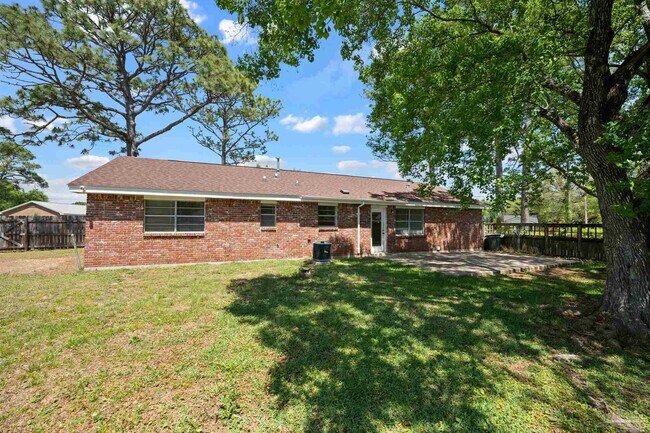 Building Photo - 5719 Ventura Ln
