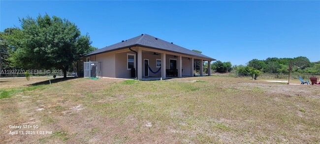 Building Photo - 675 N Romero St