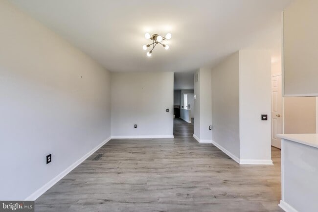 Building Photo - 18509 Owl Run Way