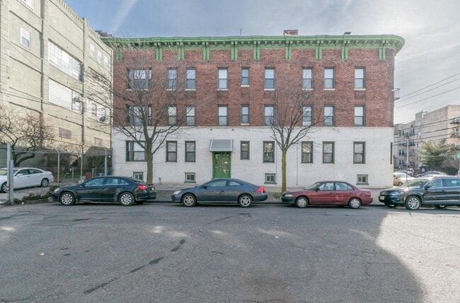 Primary Photo - 46 Broadway