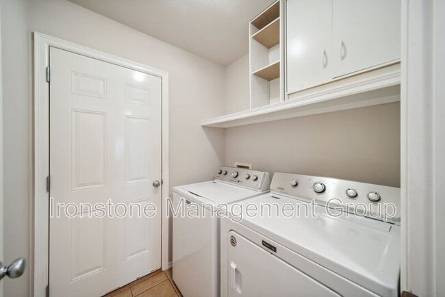 Building Photo - 6795 East 130th Pl S