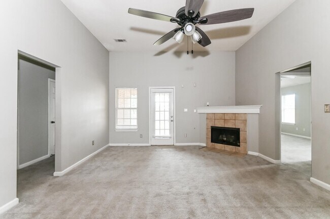 Building Photo - 1216 Jackson Pond Cir