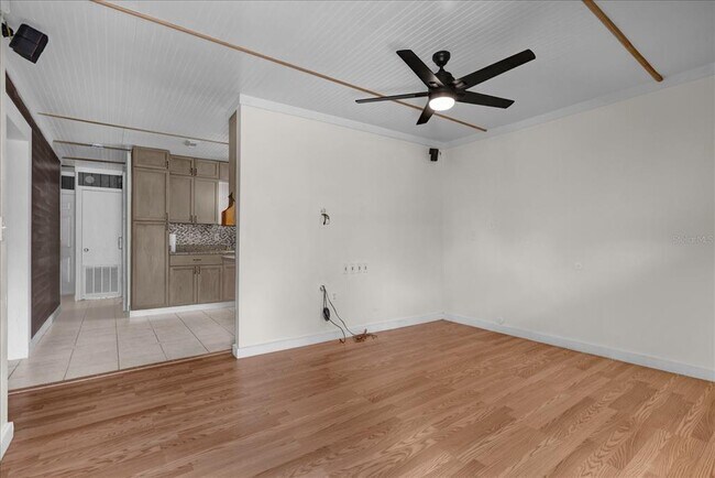 Building Photo - 14043 Tennessee Ave