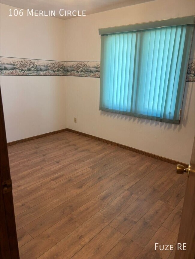 Building Photo - 106 Merlin Cir