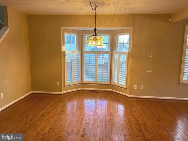 Building Photo - 209 Misty Pond Terrace