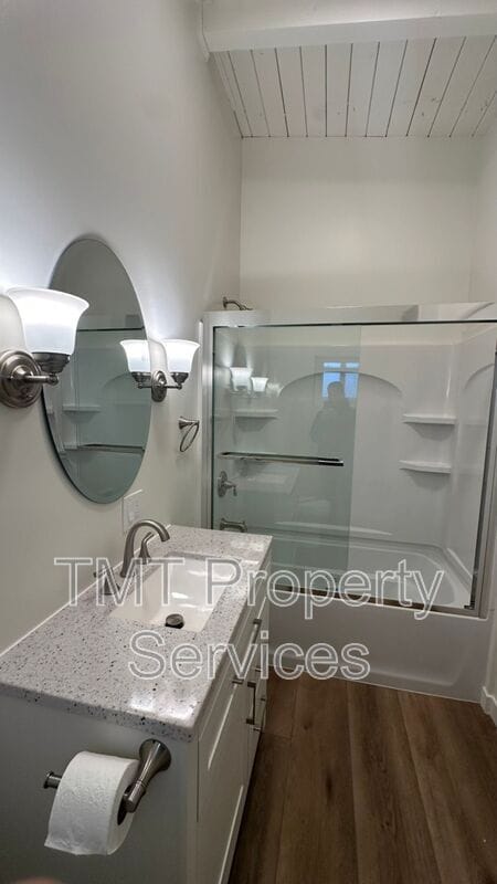 Building Photo - 17259 Walnut Ave