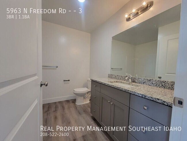 Building Photo - 5963 N Freedom Rd