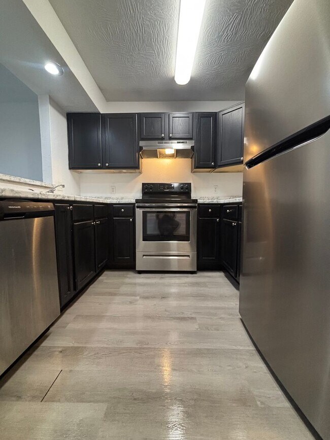 Building Photo - Come see this 3 bedroom 2 bathroom Recentl...