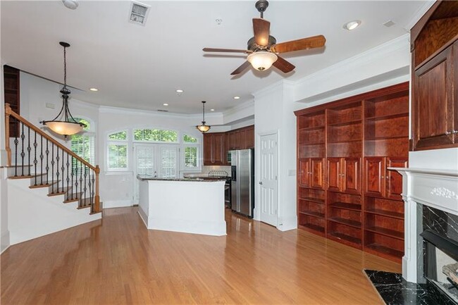 Primary Photo - 778 Clifton Heights Ln NE