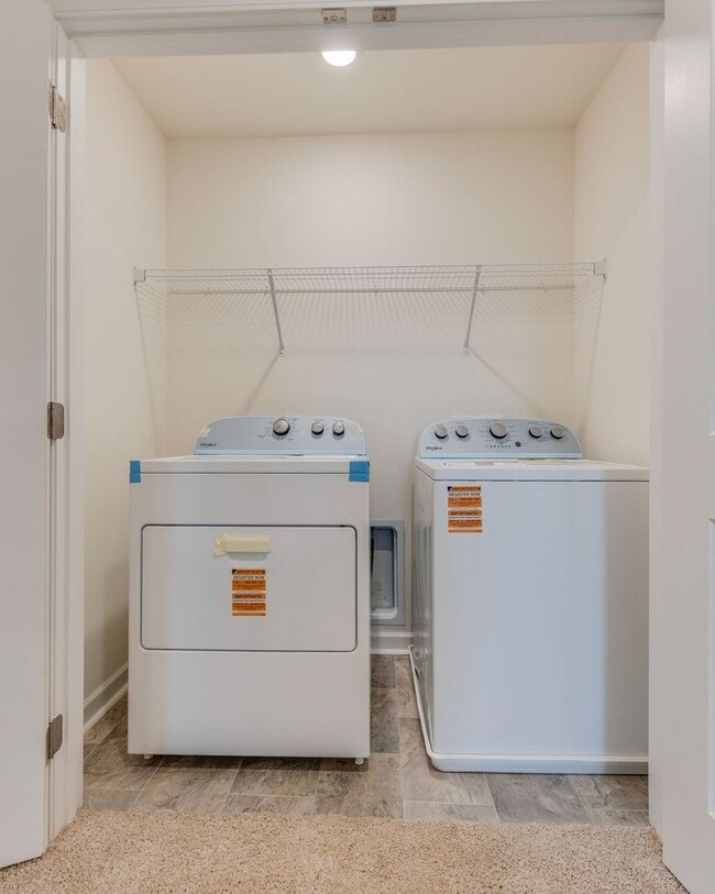 Building Photo - New 3BR Townhome in Saylor’s Place – Modern Finishes & Prime Jonesborough Location