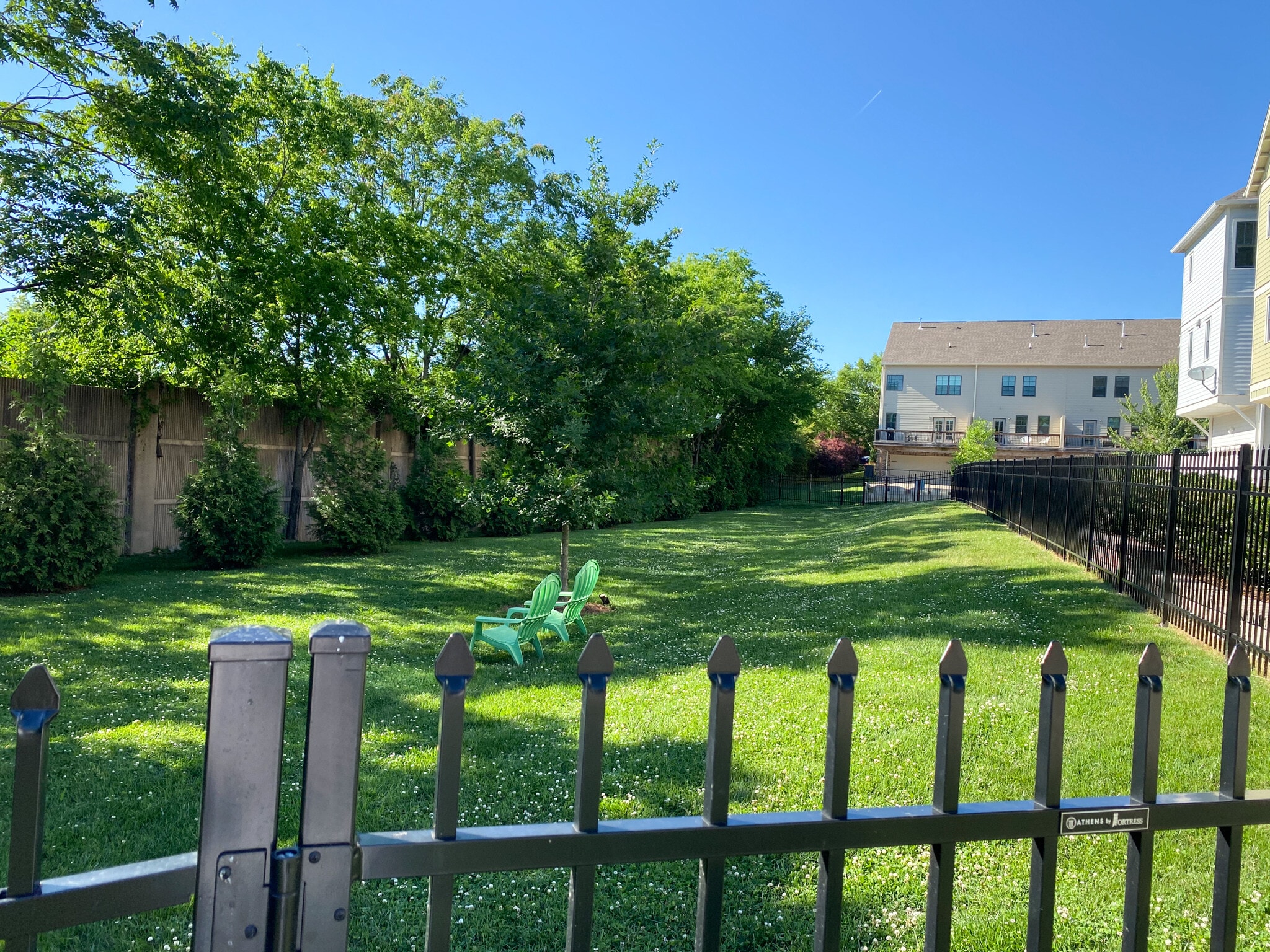 Building Photo - 204 Burns Ave