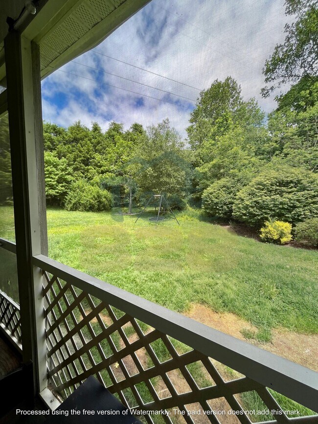 Building Photo - 37 Sunview Cir