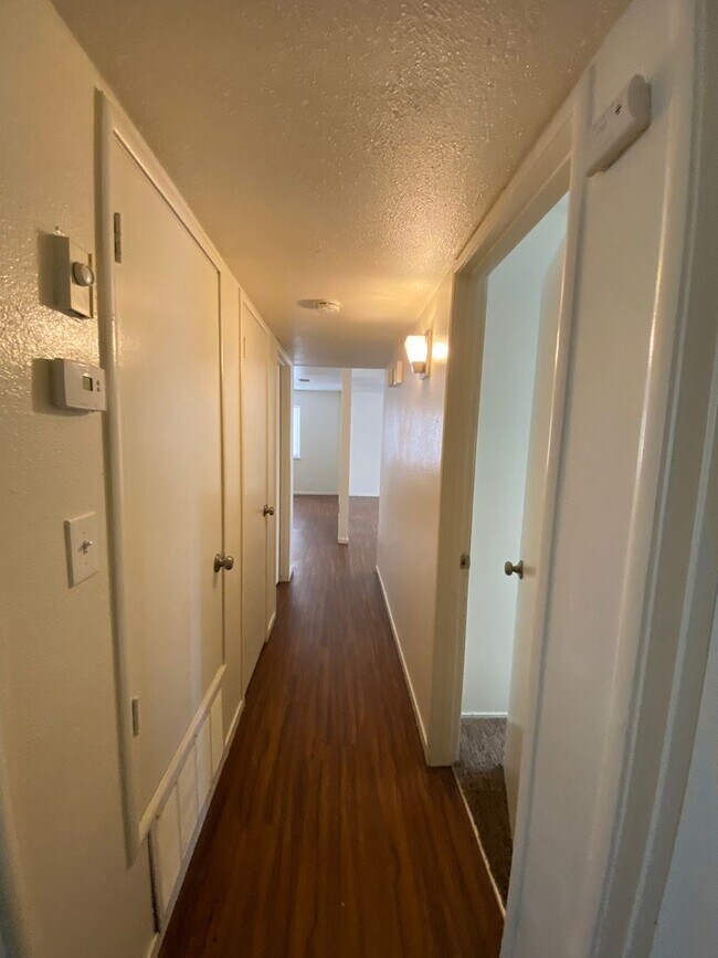 Building Photo - Tulare Home for Rent coming soon!