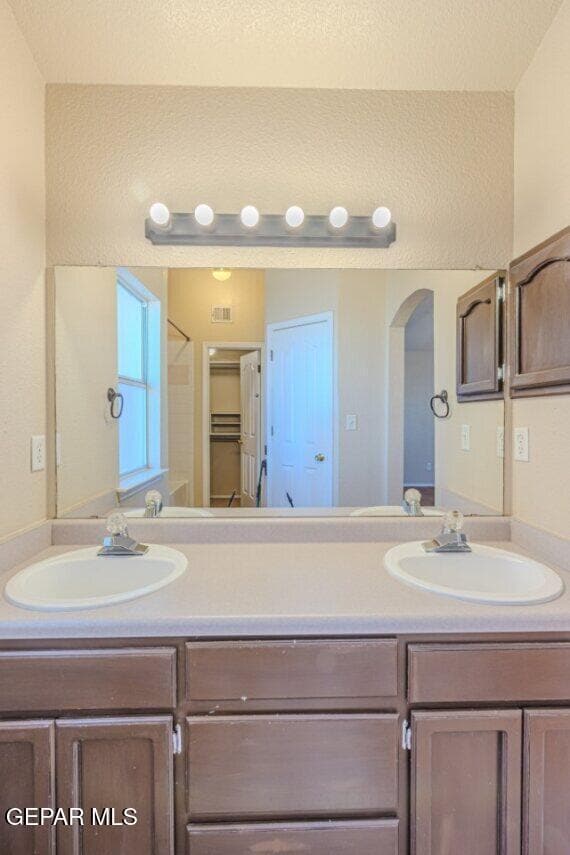 Building Photo - 1317 Amber Morgan Dr