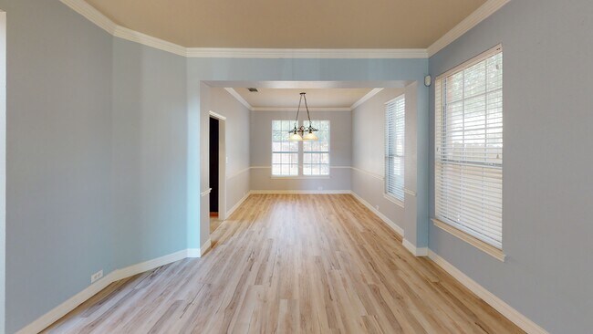 Building Photo - 15224 Calaveras Dr