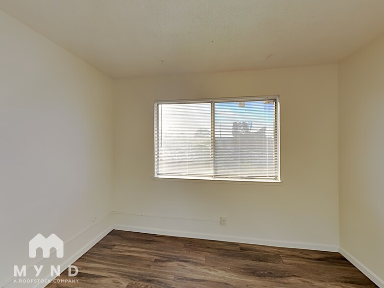 Building Photo - 3157 Occidental Dr