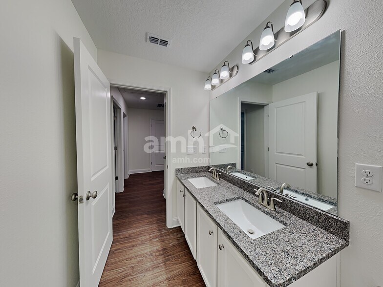 Building Photo - 145 Fornells Way