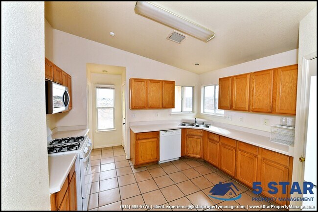 Building Photo - 14164 Robert Ituarte Dr