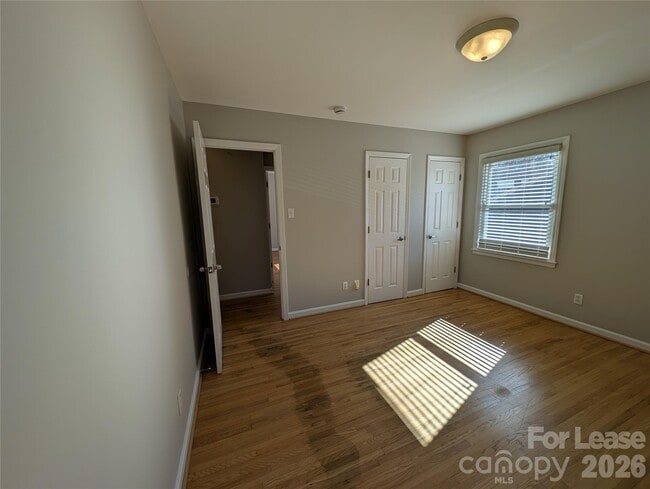 Building Photo - 3331 Donovan Pl