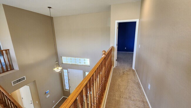 Building Photo - 4 Bedroom Home in the Sun Grooves Communit...
