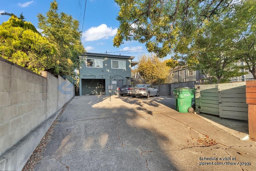 Building Photo - 2123 Spaulding Ave