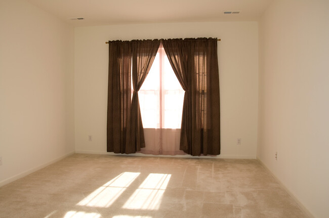 Master Suite Bedroom - 3182 Camden Drive