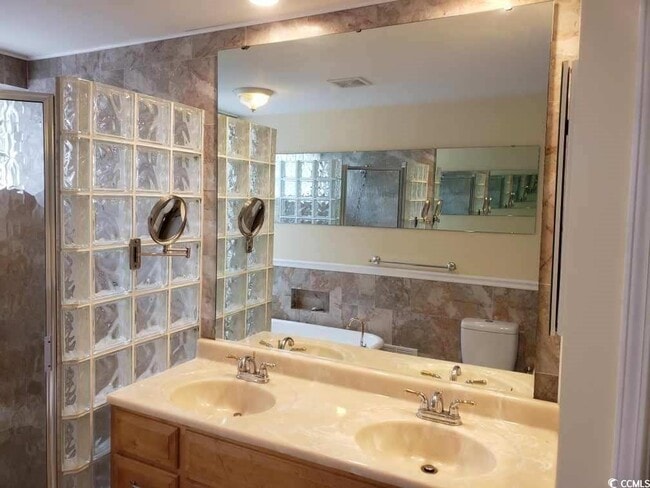 Building Photo - 507 31st Ave N