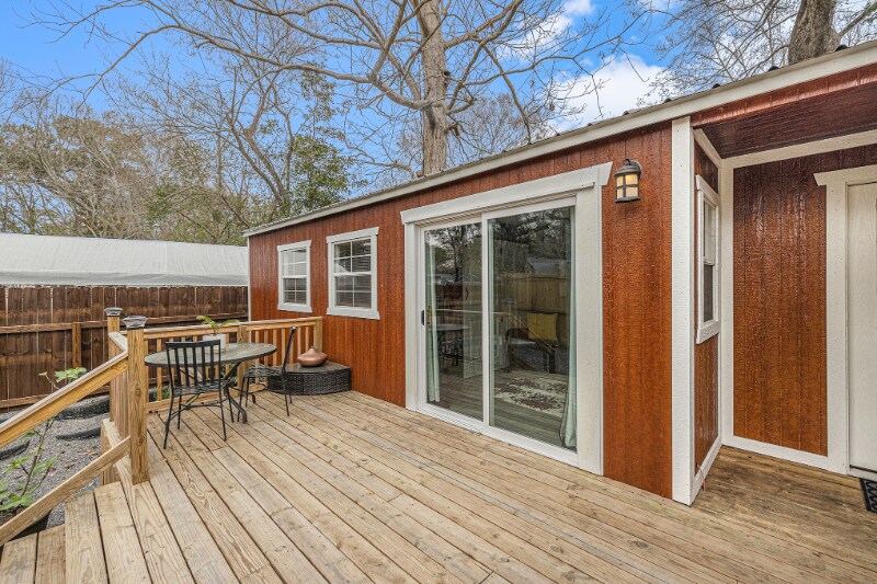 Building Photo - 1215 Wimbee Dr