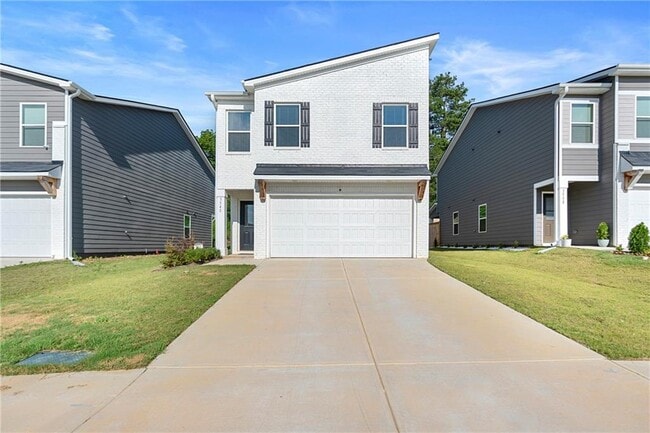 Primary Photo - 3540 Station Dr