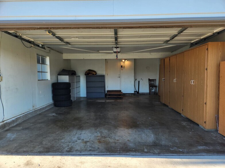 Building Photo - 1940 65th Ave