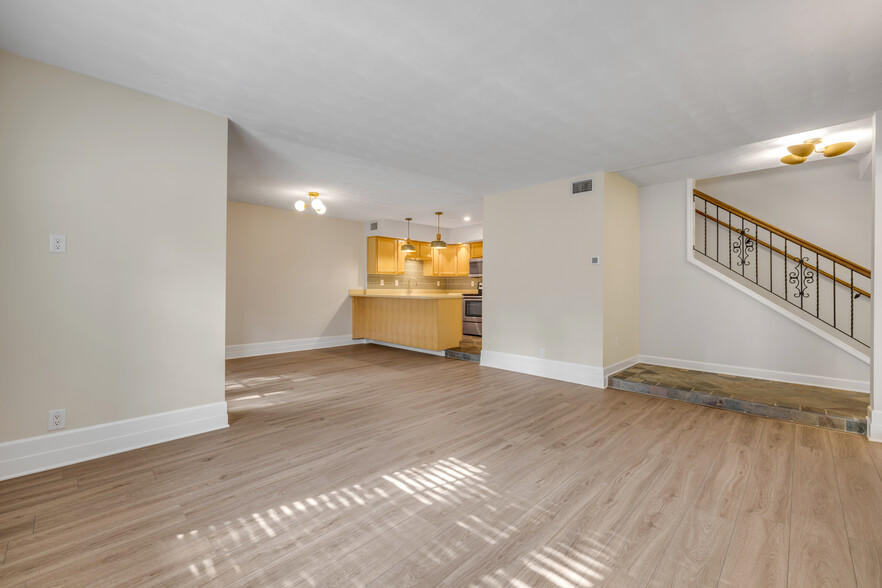 Building Photo - 1 Timberline Trl