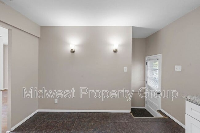 Building Photo - 615 Lynn Haven Ln