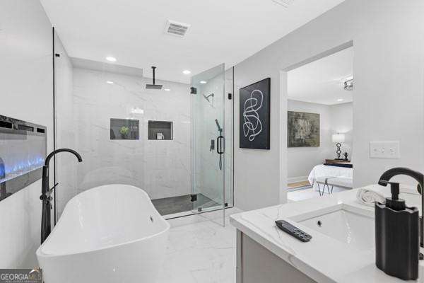 Building Photo - 4161 Windermere Dr