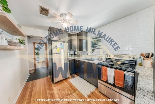 Building Photo - 3407 S Burrell St