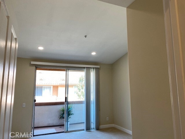 Building Photo - 2003 Ladrillo Aisle