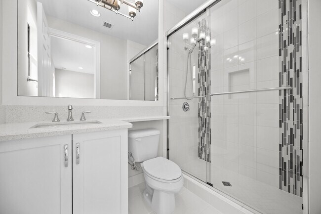 Building Photo - 9168 Benedetta Pl