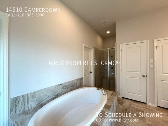 Building Photo - "Spacious 4-Bedroom Haven with 3 Full Bath...