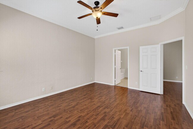 Building Photo - 4991 Bonsai Cir