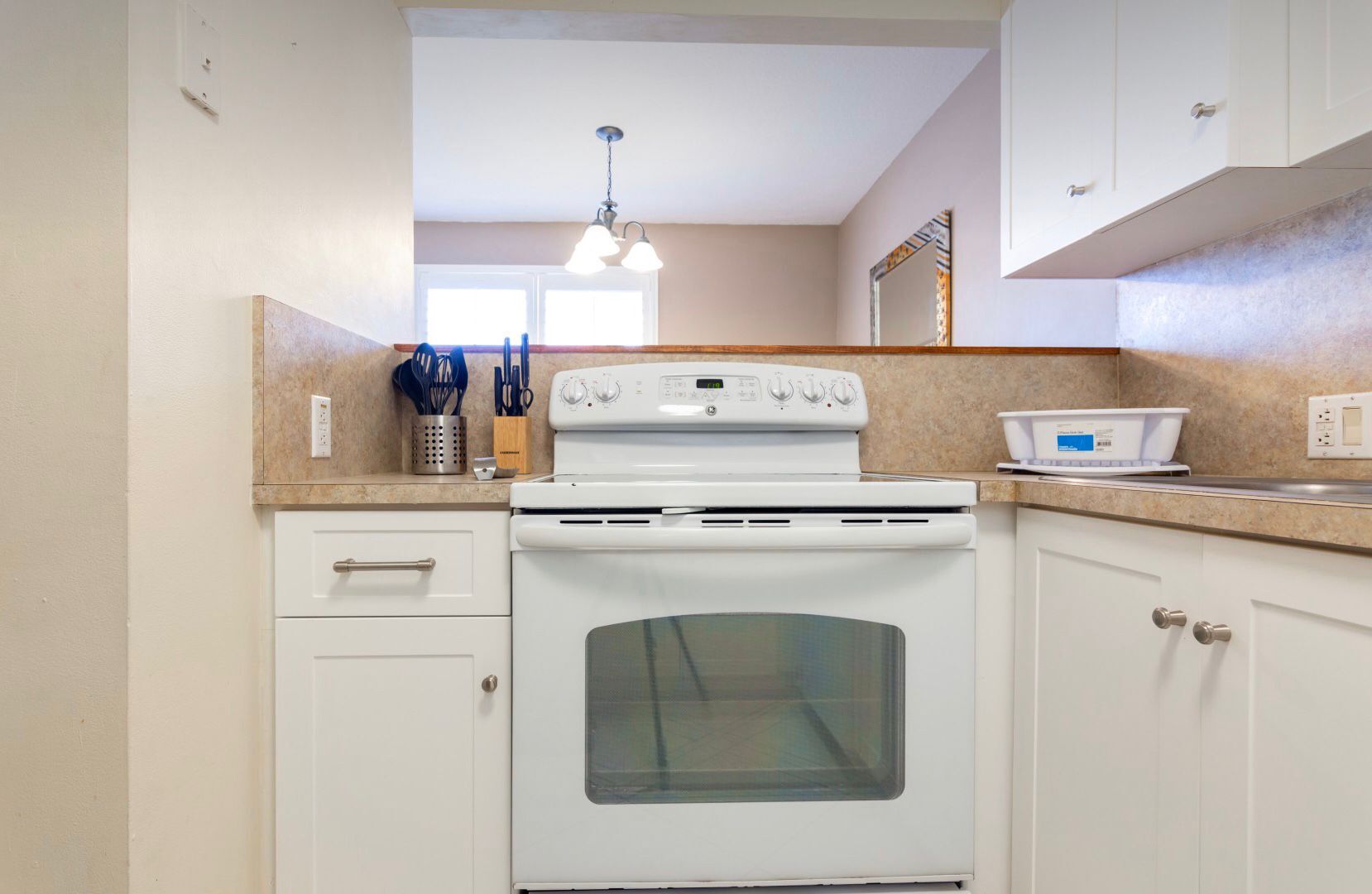 Electric Range - 12625 SW 91st St
