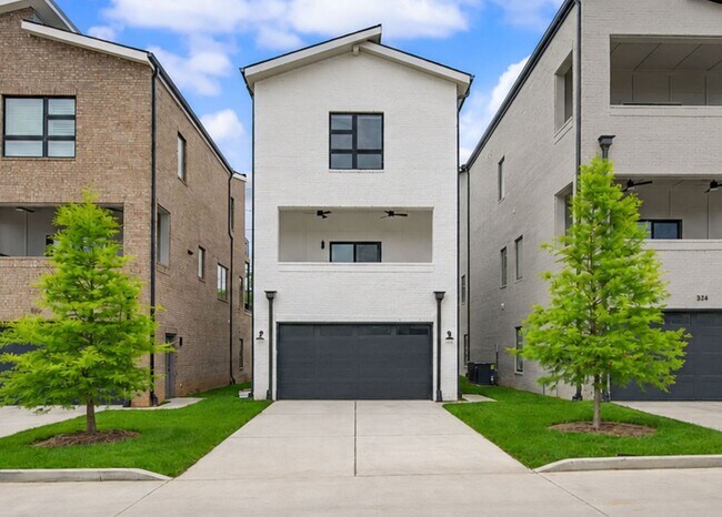Building Photo - Stunning 3BR/3.5BA contemporary condo in the heart of Wedgewood-Houston!