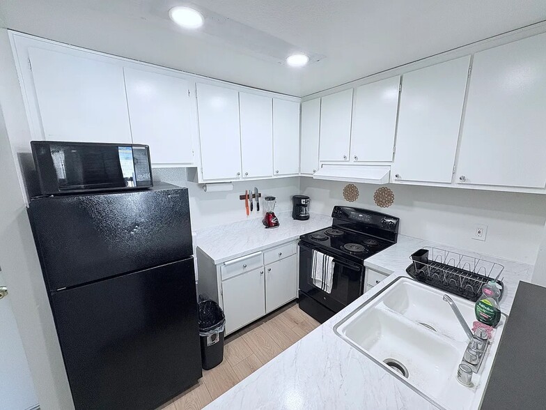 Building Photo - 4060 Huerfano Ave