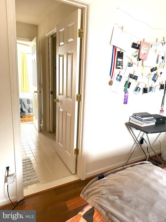 Building Photo - 18416 Beechnut Way