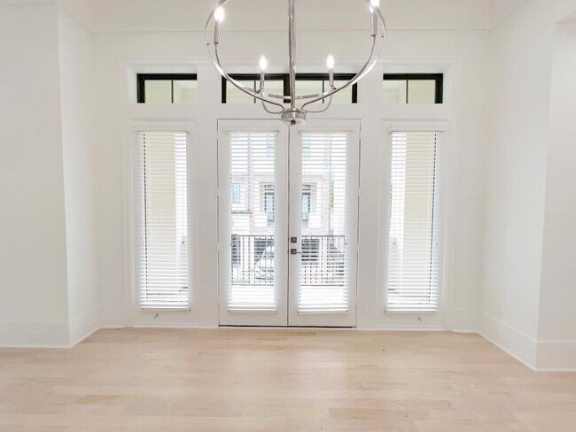 Building Photo - 2122 Blalock Rd