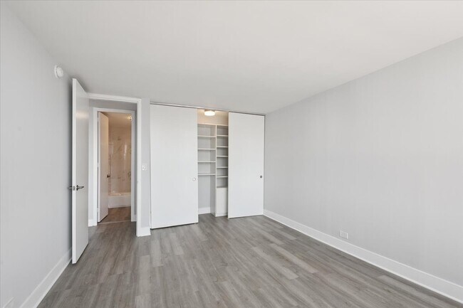 Building Photo - 655 W Irving Park Rd