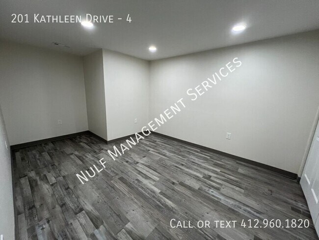 Building Photo - 201 Kathleen Dr