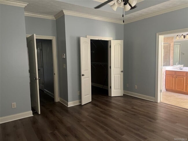 Building Photo - 730 Kingsley Dr