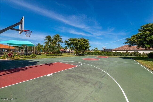 Building Photo - 9472 River Otter Dr