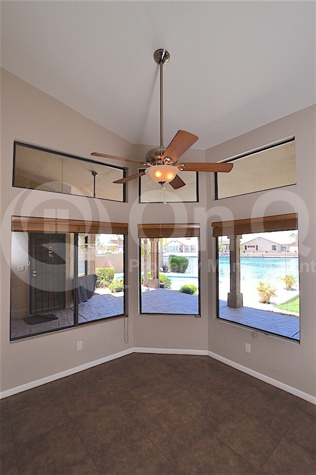 Building Photo - 510 S Lagoon Dr